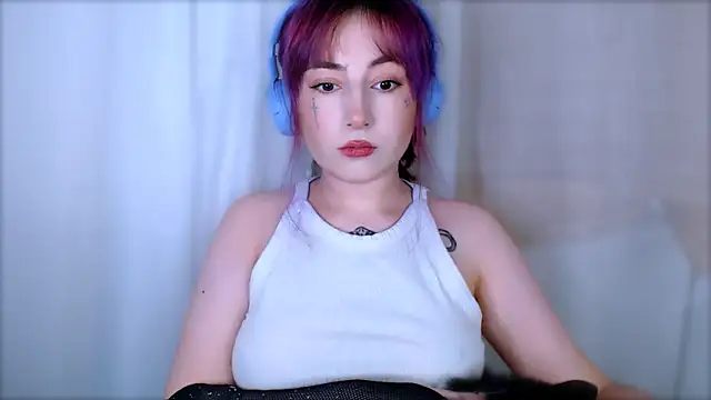 MistressEdith online show from May 7, 2026, 7:50 pm