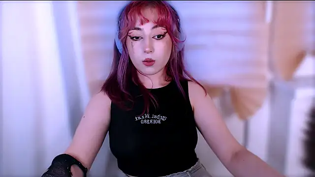 MistressEdith online show from August 3, 2026, 11:53 pm