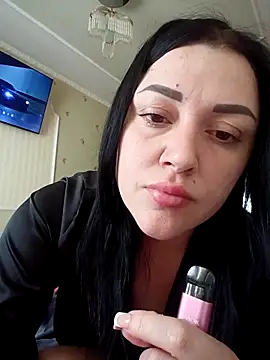 Snapshot of Elsie-Nora chatting on March 20, 2026, 10:27 am Elsie-Nora online show from March 20, 2026, 10:27 am