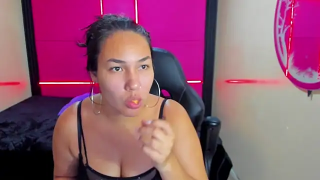 SammyEvanns  online show from May 7, 2026, 10:13 pm