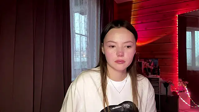 Snapshot of LenLen_Solen chatting on June 12, 2026, 1:31 pm LenLen Solen online show from June 12, 2026, 1:31 pm