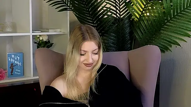 Snapshot of ShuLievens chatting on March 21, 2026, 8:19 am ShuLievens online show from March 21, 2026, 8:19 am