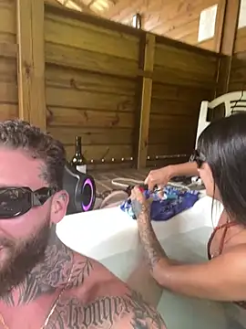 vibe prive online show from March 18, 2026, 6:42 pm