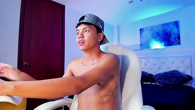 Snapshot of thiagosterling chatting on May 1, 2026, 6:57 pm thiagosterling online show from May 1, 2026, 6:57 pm