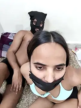 Snapshot of couple-new chatting on April 4, 2026, 6:14 pm couple-new online show from April 4, 2026, 6:14 pm