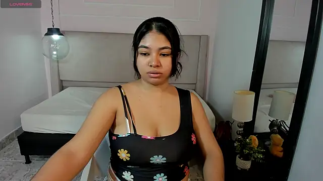 MilaHeat1 online show from July 9, 2026, 8:41 pm