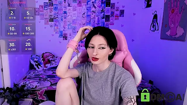 Kira  Cutie online show from June 6, 2026, 9:31 pm