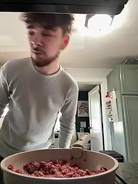 Snapshot of dommydom7177 chatting on March 18, 2026, 9:48 pm dommydom7177 online show from March 18, 2026, 9:48 pm