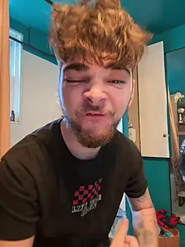 Snapshot of dommydom7177 chatting on March 24, 2026, 12:05 pm dommydom7177 online show from March 24, 2026, 12:05 pm