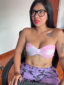 Snapshot of Noa_rousse01 chatting on April 16, 2026, 7:47 pm Noa rousse01 online show from April 16, 2026, 7:47 pm