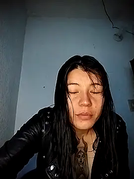 Moon Thompson online show from March 31, 2026, 10:34 pm