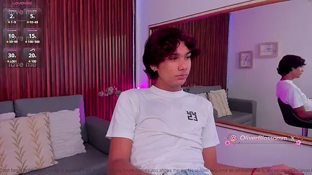 Snapshot of Oliver20__ chatting on July 27, 2026, 10:06 pm Oliver20 online show from July 27, 2026, 10:06 pm