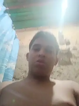 alee28728 online show from June 1, 2026, 5:01 pm
