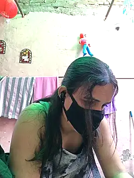 REENA-STRIP online show from May 11, 2026, 6:26 am