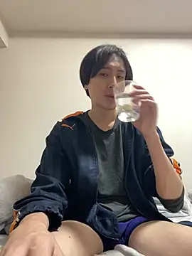 youta200 online show from April 26, 2026, 3:53 pm