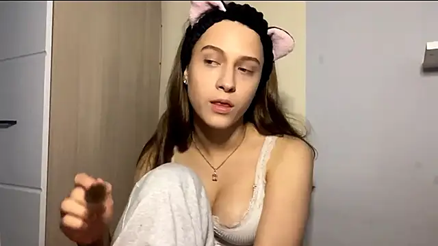 Snapshot of AssumingPail chatting on March 19, 2026, 5:46 pm AssumingPail online show from March 19, 2026, 5:46 pm