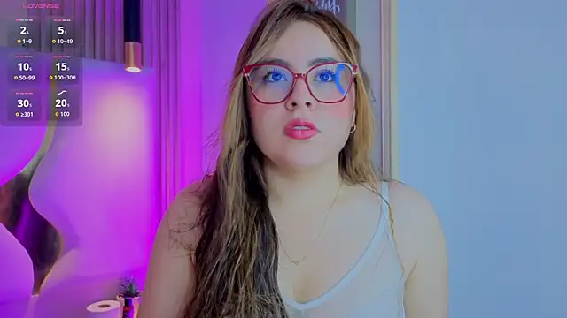 Snapshot of Renata_Jones1 chatting on May 21, 2026, 11:51 am Renata Jones1 online show from May 21, 2026, 11:51 am