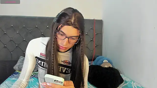 bunny hells online show from March 20, 2026, 1:28 am