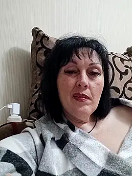 Snapshot of HelgaDennis chatting on May 17, 2026, 6:41 pm HelgaDennis online show from May 17, 2026, 6:41 pm