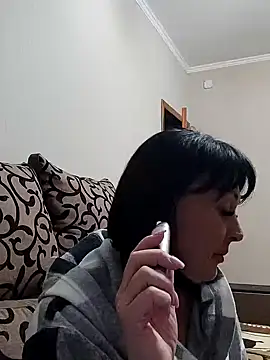 Snapshot of HelgaDennis chatting on May 6, 2026, 8:13 pm HelgaDennis online show from May 6, 2026, 8:13 pm