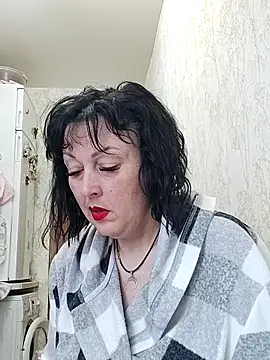 Snapshot of HelgaDennis chatting on May 15, 2026, 4:54 am HelgaDennis online show from May 15, 2026, 4:54 am