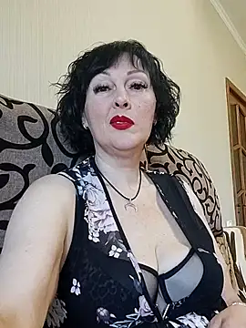HelgaDennis online show from August 1, 2026, 6:55 am