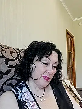 Snapshot of HelgaDennis chatting on May 26, 2026, 7:50 am HelgaDennis online show from May 26, 2026, 7:50 am