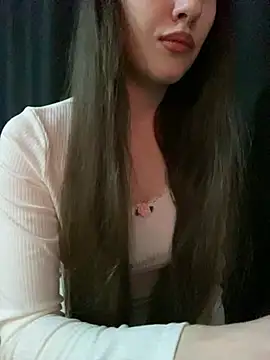 Snapshot of shrie_beverlyy045 chatting on April 7, 2026, 10:33 pm shrie beverlyy045 online show from April 7, 2026, 10:33 pm