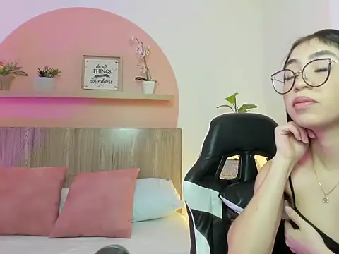 Snapshot of sofi_alix chatting on June 22, 2026, 7:11 pm sofi alix online show from June 22, 2026, 7:11 pm