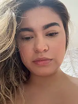 victoria ricoo online show from March 25, 2026, 9:57 pm