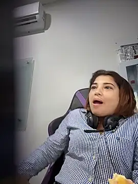 Sexy-CallCenter online show from April 1, 2026, 12:24 am