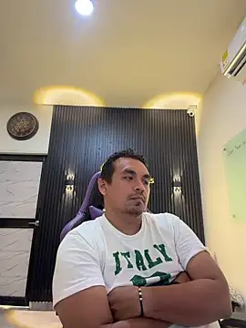 Sexy-CallCenter online show from April 13, 2026, 5:00 am