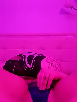 likiaaaaa online show from April 6, 2026, 9:16 pm