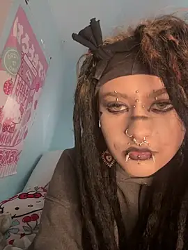Snapshot of darlingvicuous chatting on July 24, 2026, 8:16 pm darlingvicuous online show from July 24, 2026, 8:16 pm