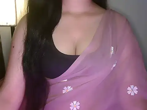 Snapshot of urvashi_rai chatting on July 7, 2026, 3:15 pm urvashi rai online show from July 7, 2026, 3:15 pm