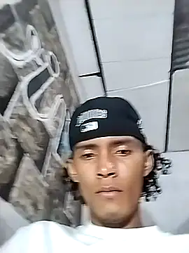 spittermasterpig1 online show from March 20, 2026, 1:56 pm