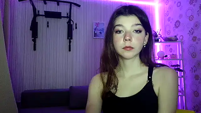 Your Little Sophie online show from March 22, 2026, 10:44 pm