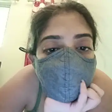 sanayabose7 online show from May 27, 2026, 9:49 am