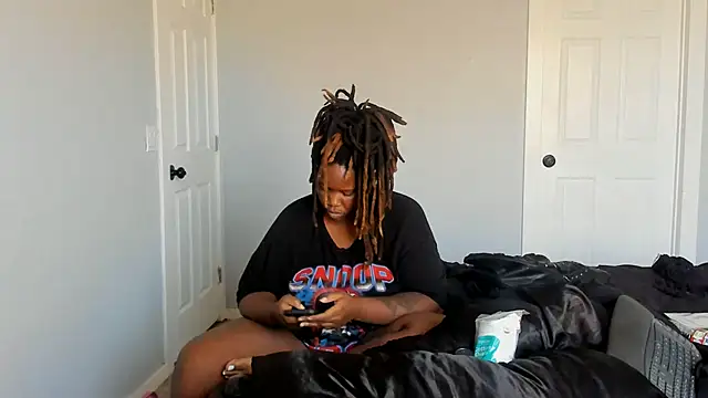 locsofchocolate online show from June 1, 2026, 6:51 pm