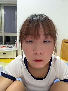flylingling33 online show from May 20, 2026, 4:26 pm