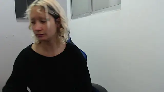 Snapshot of dafne_kim chatting on March 25, 2026, 1:10 pm dafne kim online show from March 25, 2026, 1:10 pm