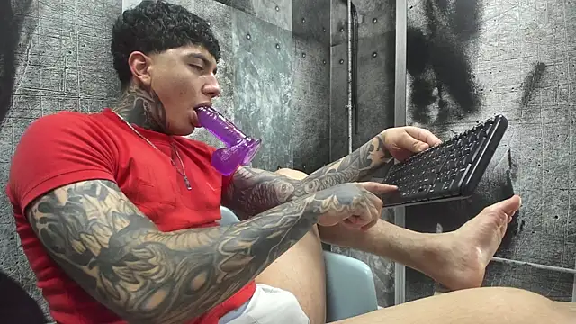 Gury tattoo online show from May 25, 2026, 8:07 pm