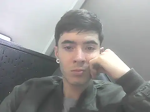 lio     online show from May 17, 2026, 5:18 am
