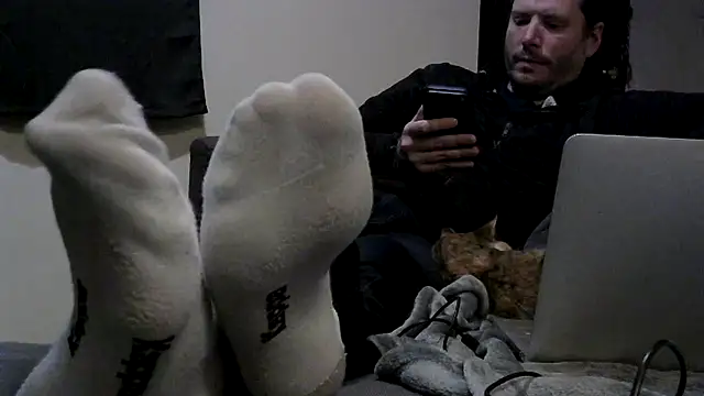 Piedisetosi2 online show from March 20, 2026, 8:54 pm