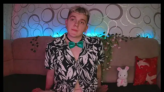 sweetescapeforu online show from April 3, 2026, 6:47 pm