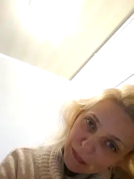 Snapshot of MiaLove183 chatting on March 30, 2026, 1:56 pm MiaLove183 online show from March 30, 2026, 1:56 pm