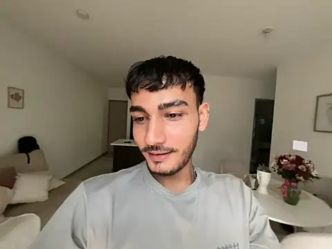 Snapshot of Velvet_man chatting on March 27, 2026, 8:54 pm Velvet man online show from March 27, 2026, 8:54 pm