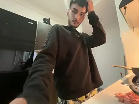 Snapshot of Velvet_man chatting on March 30, 2026, 12:50 pm Velvet man online show from March 30, 2026, 12:50 pm