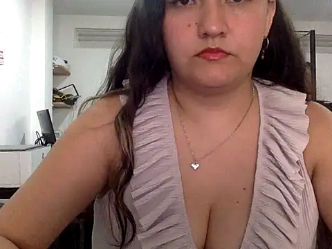 Snapshot of nanaasahi chatting on April 8, 2026, 3:35 pm nanaasahi online show from April 8, 2026, 3:35 pm