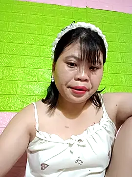 Snapshot of Dumi_009 chatting on May 6, 2026, 4:27 am Dumi 009 online show from May 6, 2026, 4:27 am